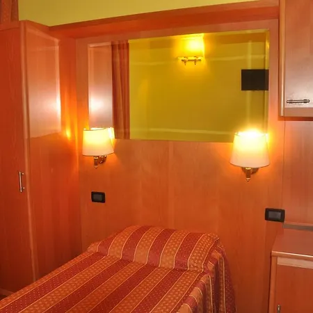 Beauty Hostel *