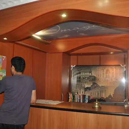 Beauty Hostel Rome
